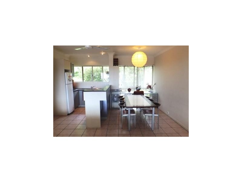 25/2 Eshelby Drive, Cannonvale QLD 4802