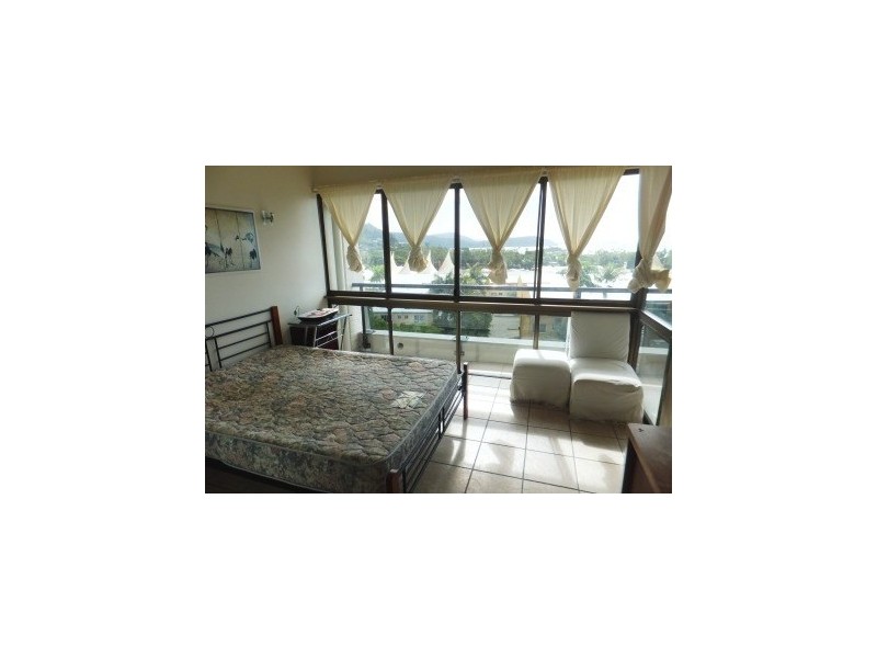 25/2 Eshelby Drive, Cannonvale QLD 4802