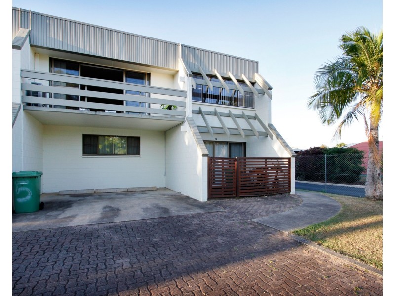 3/5 Marathon Street, Proserpine QLD 4800