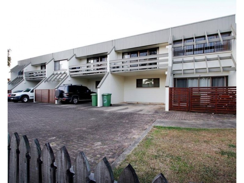 3/5 Marathon Street, Proserpine QLD 4800