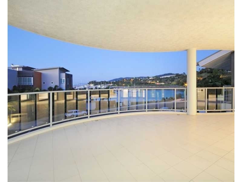 26/159-171 Shingley Drive, Cannonvale QLD 4802