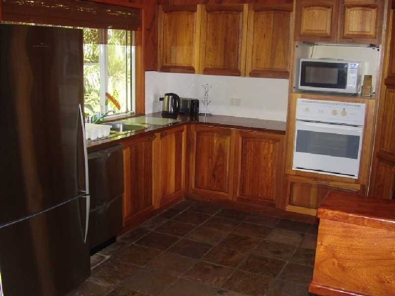 22 Eshelby Drive, Cannonvale QLD 4802