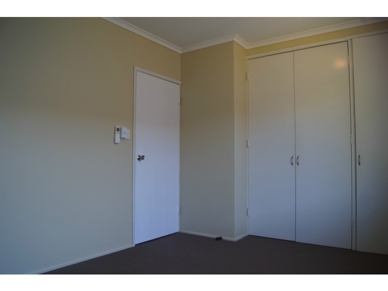 2/5 Duell Road, Cannonvale QLD 4802