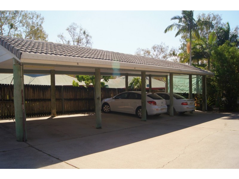 2/5 Duell Road, Cannonvale QLD 4802