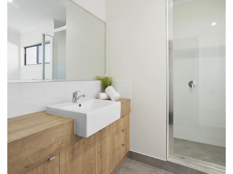 42 Altmann Avenue, Cannonvale QLD 4802