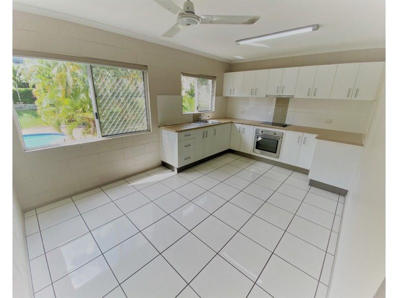 72/3 Eshelby Drive, Cannonvale QLD 4802