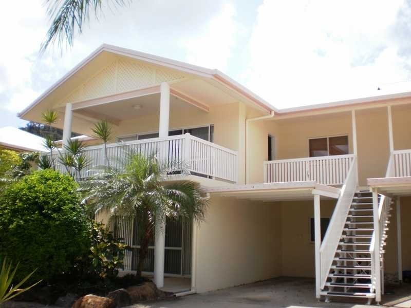 Unit 4/24 Pandanus Drive, Cannonvale QLD 4802