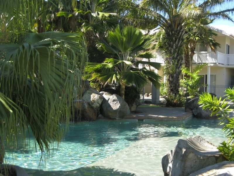 Unit 4/24 Pandanus Drive, Cannonvale QLD 4802