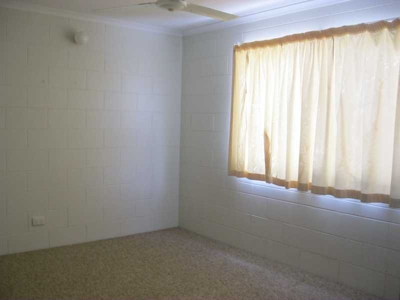 Unit 13/11 Island Drive, Cannonvale QLD 4802