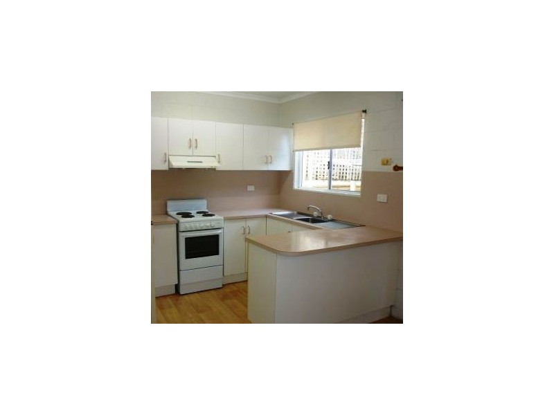 Unit 13/11 Island Drive, Cannonvale QLD 4802