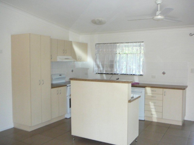 48 Banksia Court, Cannonvale QLD 4802