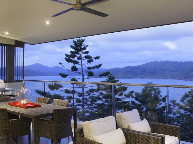 UNIT/2 Coral Sea Avenue, Hamilton Island QLD 4803