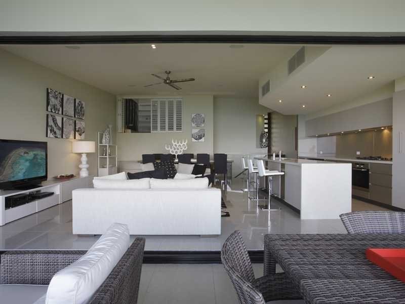 UNIT/2 Coral Sea Avenue, Hamilton Island QLD 4803