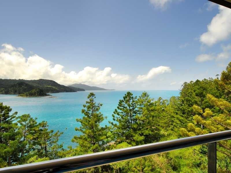 UNIT/2 Coral Sea Avenue, Hamilton Island QLD 4803