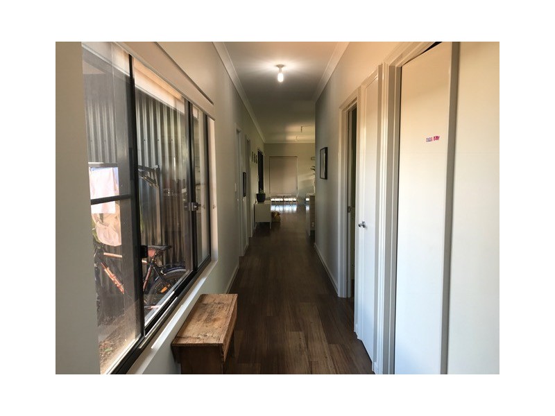 10 Loping Pass, Bilingurr WA 6725