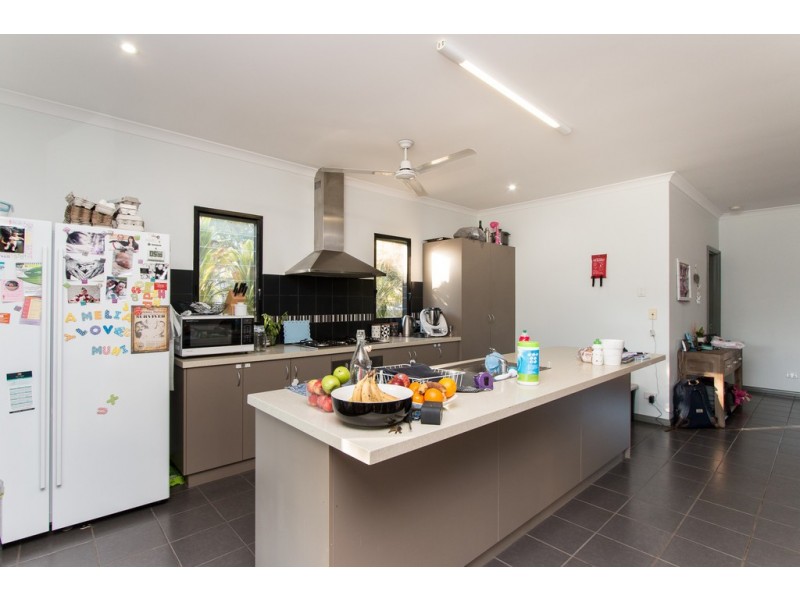 2 Plover Way, Djugun WA 6725