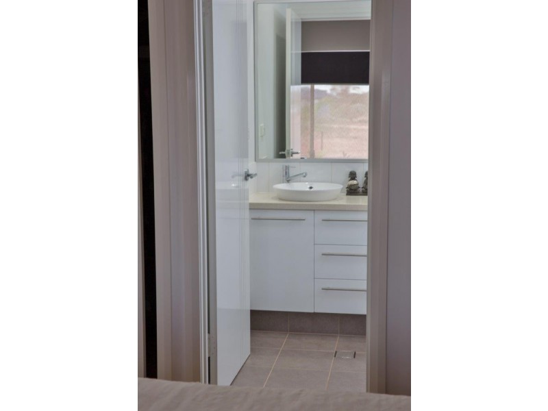 10 Nakamura Avenue, Bilingurr WA 6725