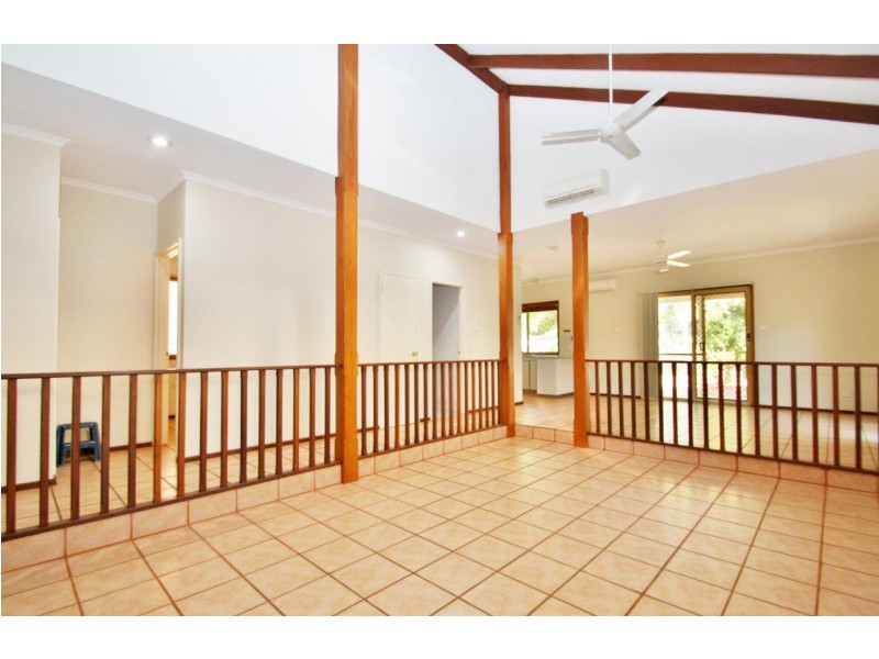 12B Macnee, Broome WA 6725