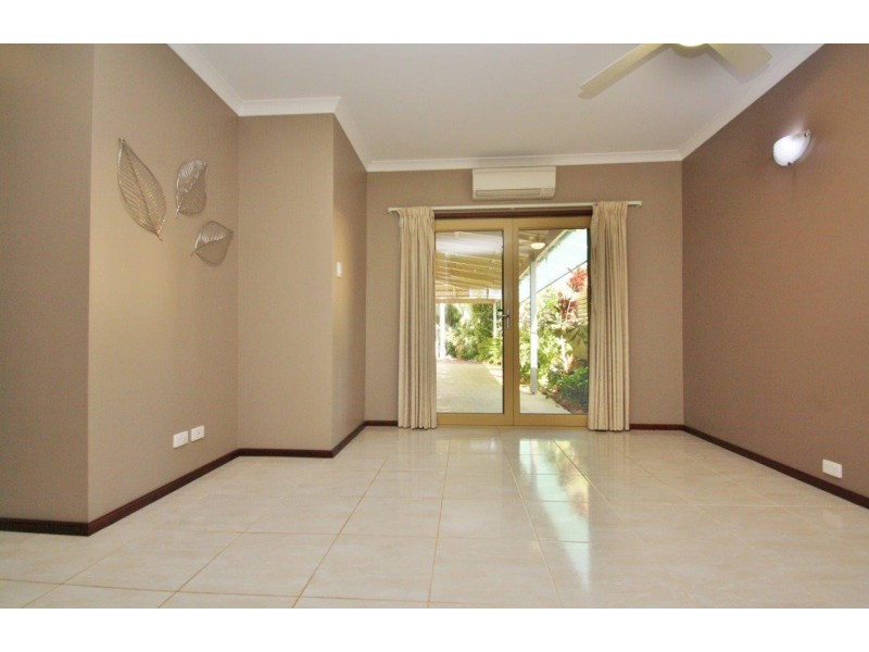 12B Macnee, Broome WA 6725