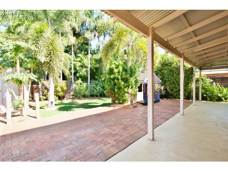 12B Macnee, Broome WA 6725