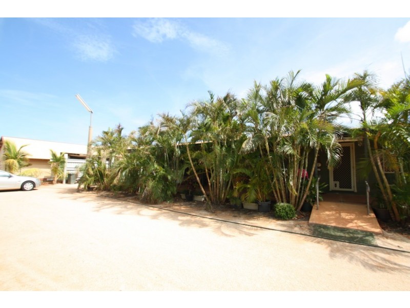 Unit 1 / 2 Decastilla, Minyirr WA 6725