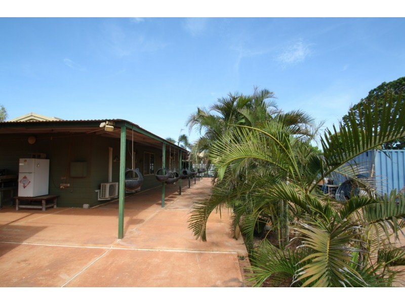 Unit 1 / 2 Decastilla, Minyirr WA 6725