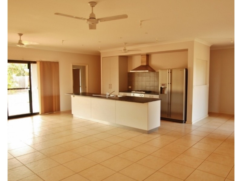 82 Sandpiper Ave, Djugun WA 6725