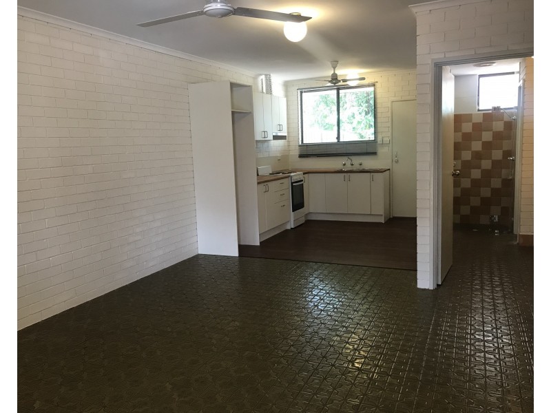 1/6 Robinson Street, Broome WA 6725