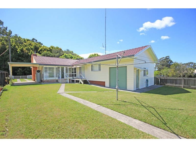 2 Hanley Street, Laurieton NSW 2443