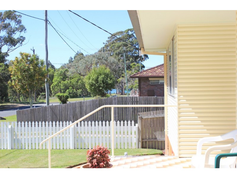 2 Hanley Street, Laurieton NSW 2443