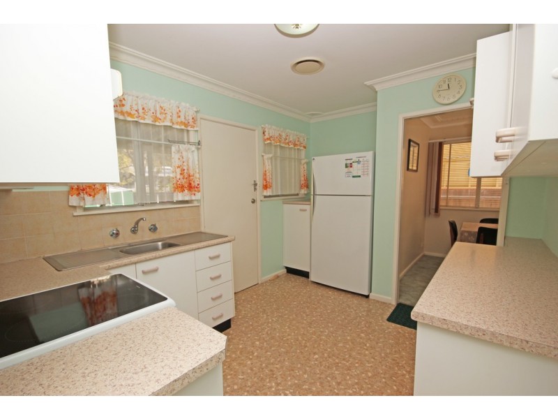 2 Hanley Street, Laurieton NSW 2443