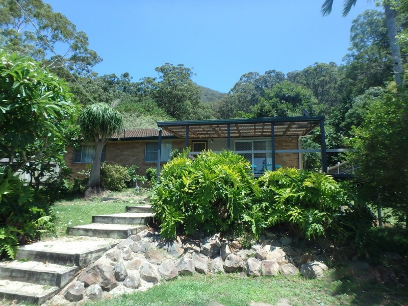 28 Lord Street, Laurieton NSW 2443