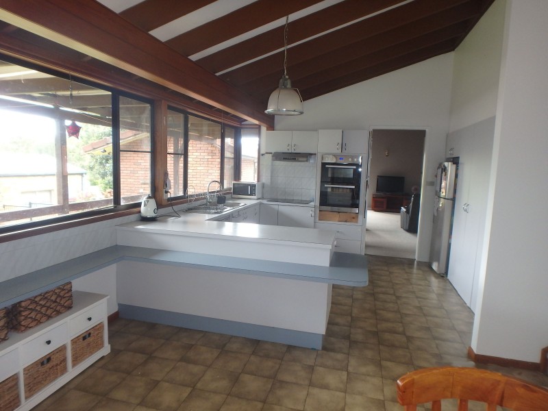 8 Waterview Crescent, West Haven NSW 2443