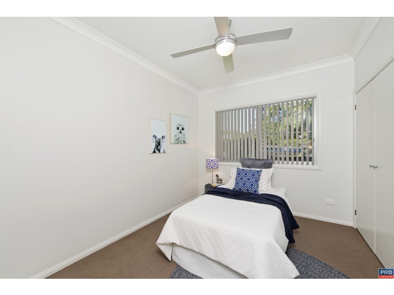 8 Lake Street, Laurieton NSW 2443