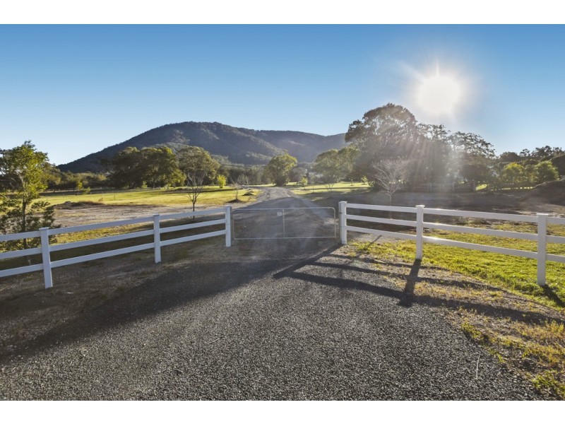 1 The Boulevarde, Dunbogan NSW 2443