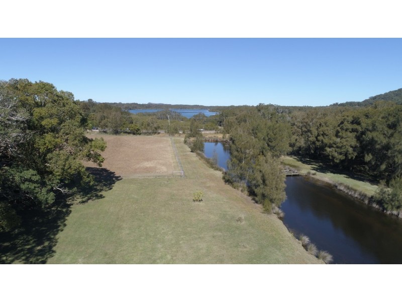1 The Boulevarde, Dunbogan NSW 2443