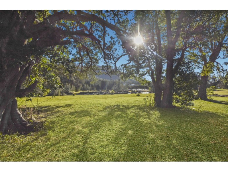 1 The Boulevarde, Dunbogan NSW 2443