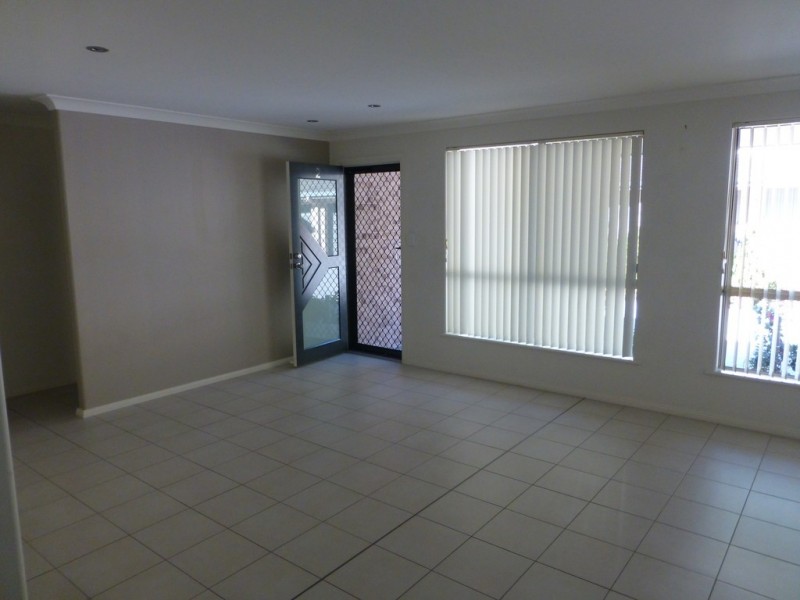 2/33 Lord Street, Laurieton NSW 2443