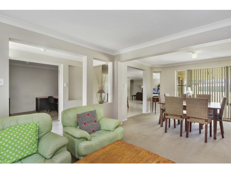 9 Alexander Close, Dunbogan NSW 2443