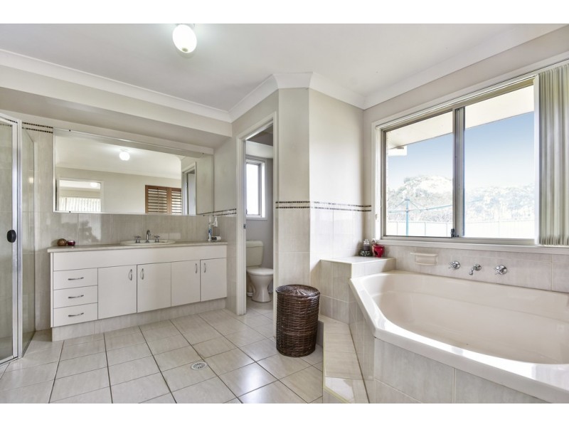 9 Alexander Close, Dunbogan NSW 2443