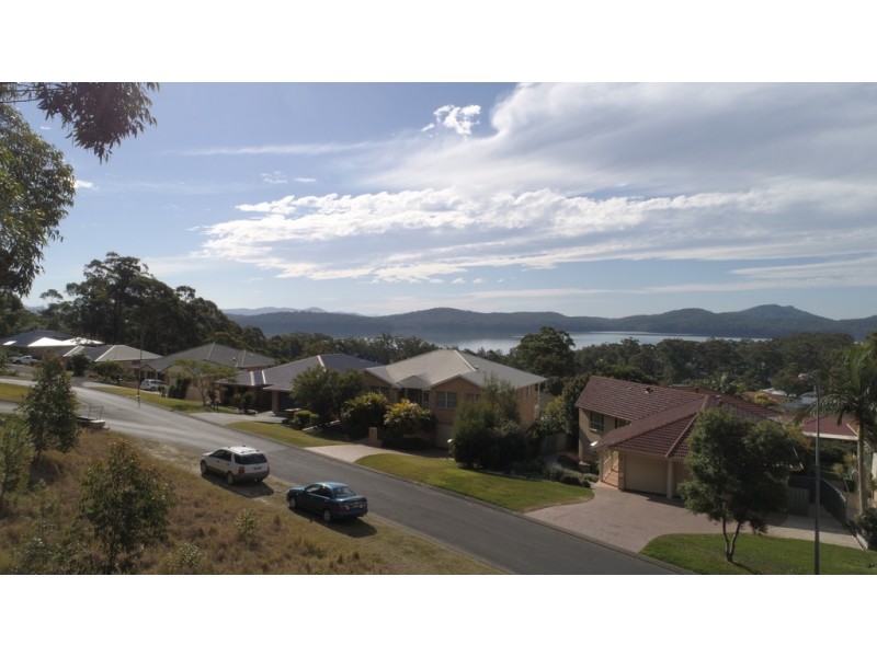 21 Black Swan Terrace, West Haven NSW 2443