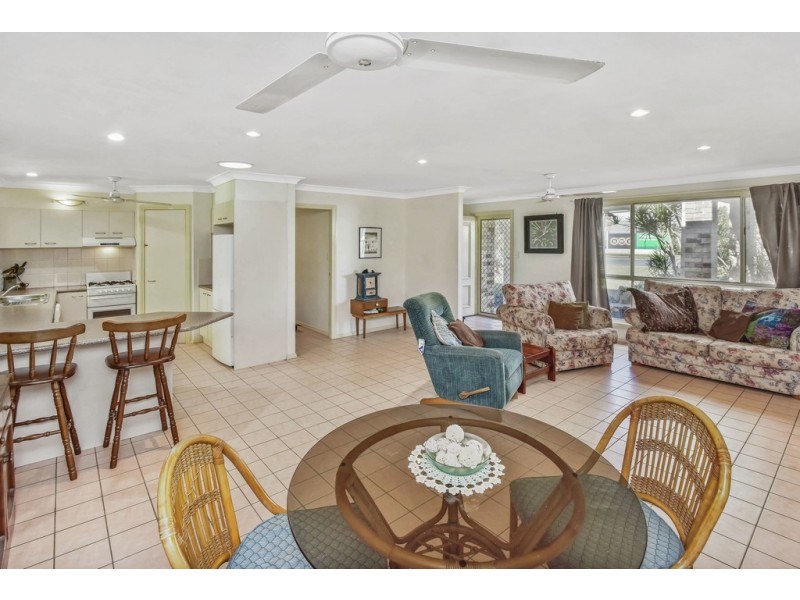 7 Botanic Drive, Lakewood NSW 2443