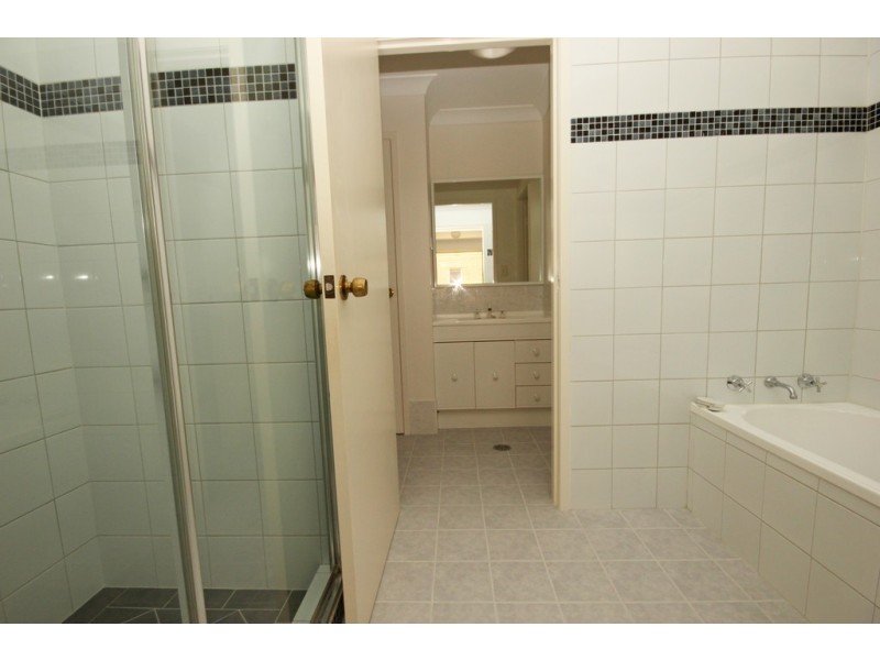 2/13 Lake Street, Laurieton NSW 2443