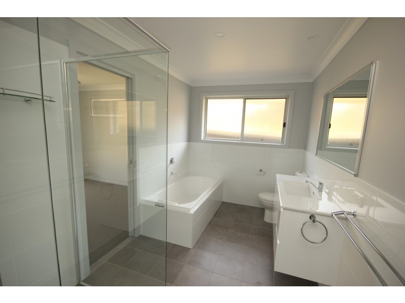 1/28 Fairwinds Avenue, Lakewood NSW 2443