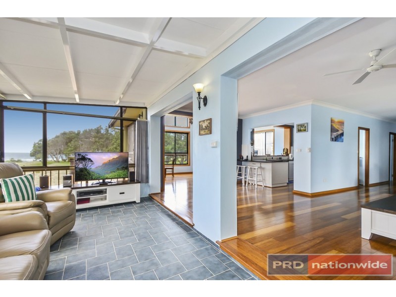 120 Camden Head Road, Dunbogan NSW 2443