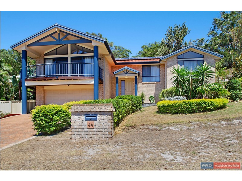 44 Scarborough Way, Dunbogan NSW 2443
