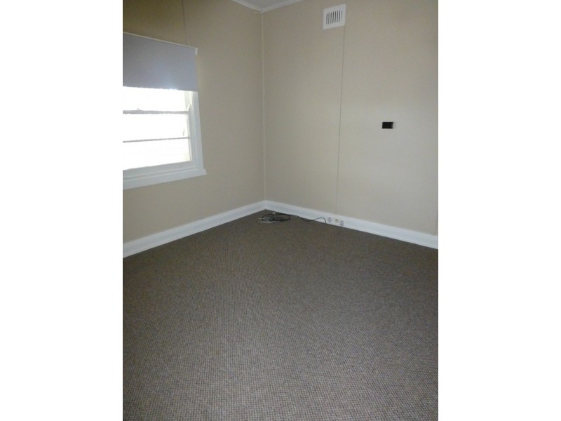 8 Wharf Street, Laurieton NSW 2443