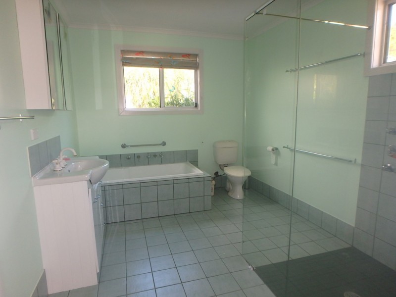 18 Bold Street, Laurieton NSW 2443