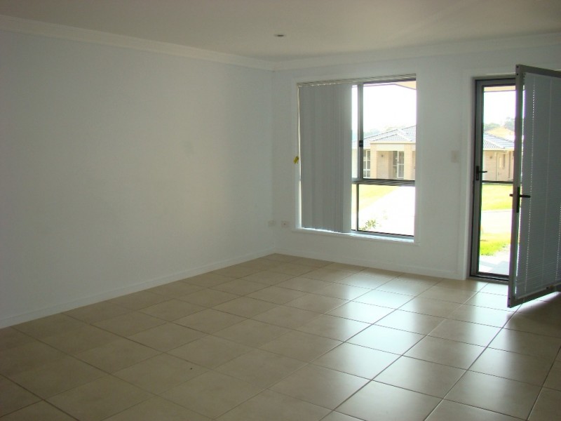 2B Bronzewing Terrace, Lakewood NSW 2443