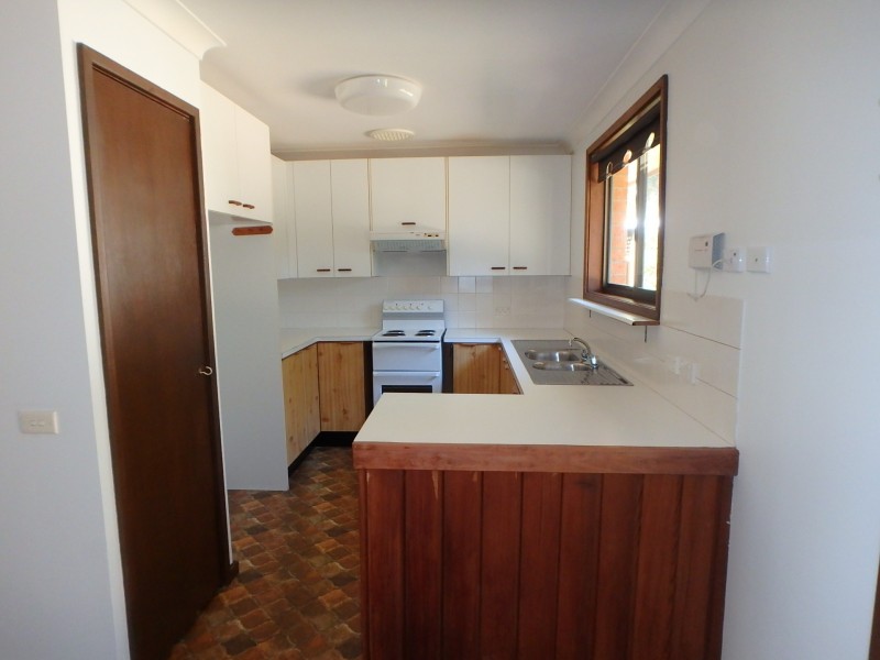 16 Grasstree Way, Rossglen NSW 2439